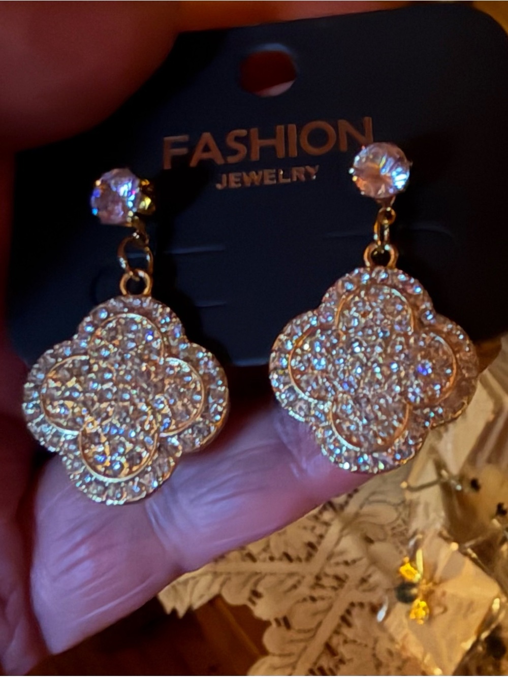 Fashion Jewelry Gold Crystal Pave Clover Drop Earrings